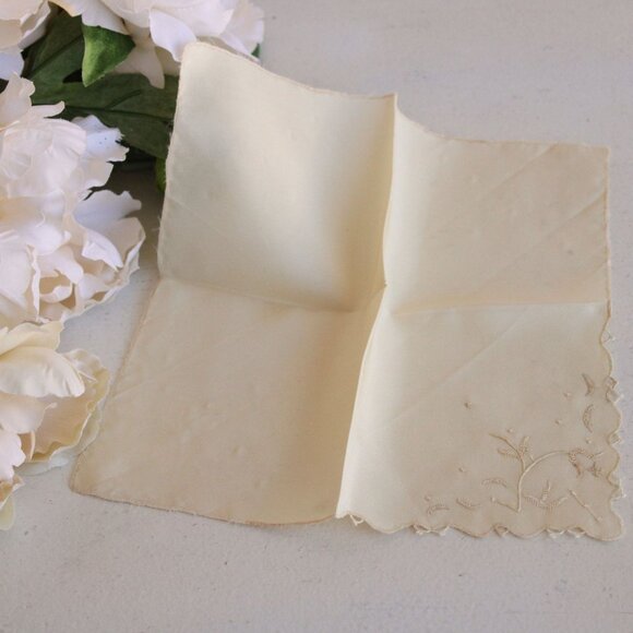 Vintage Ivory Handkerchief, Embroidered Rayon Hankie Pocket Square - Picture 5 of 10